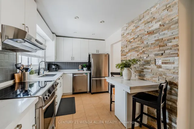 Additional image 17 of 3395 Cliff Rd Unit 102