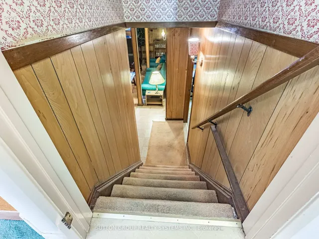 Additional image 39 of 8 Dearbourne Blvd