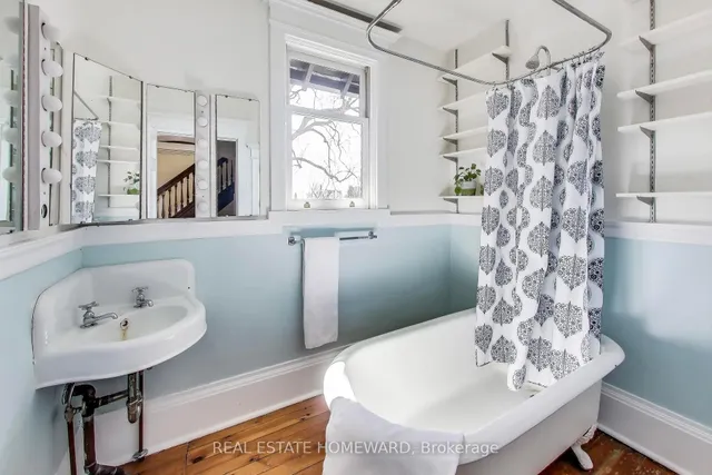 Additional image 25 of 49 Hogarth Ave