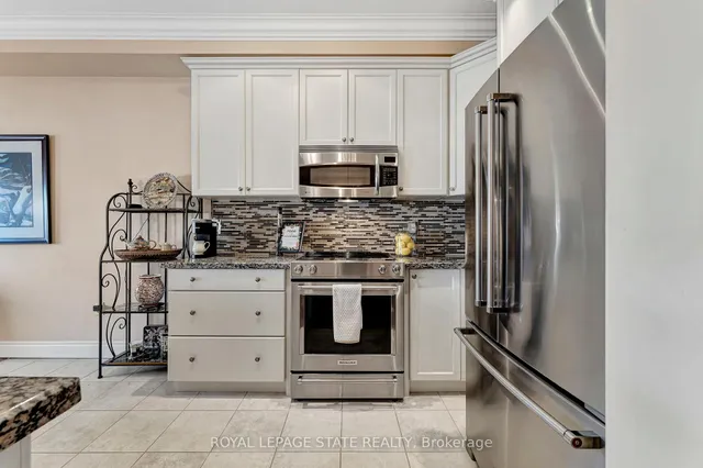 Additional image 7 of 31 Sunvale Pl Unit 10