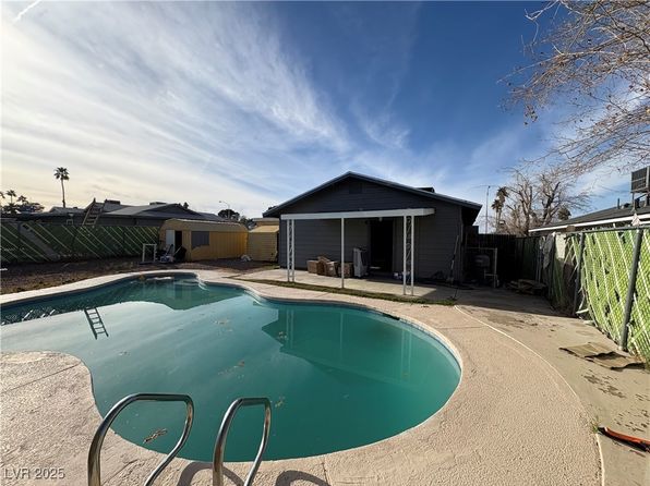 Primary image of 5194 Saratoga Dr, Las Vegas, NV 89120
