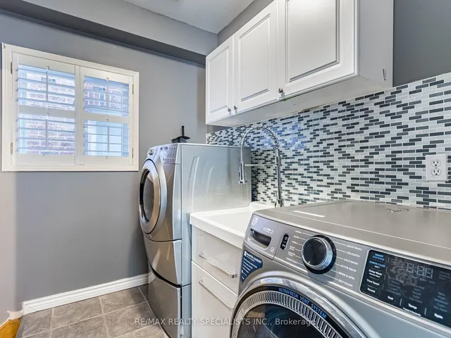 Additional image 20 of 44 Hollybush St