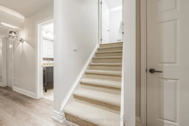 Additional image 39 of 4670 Webb St