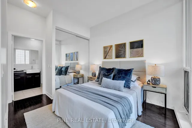 Additional image 15 of 770 Bay St Unit 2602