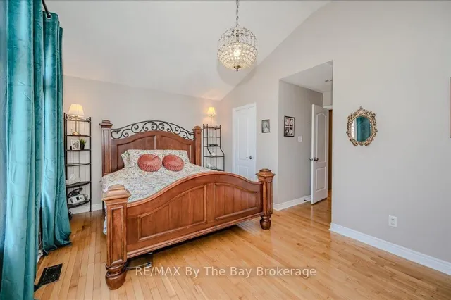 Additional image 23 of 12 Twin Willow Cres