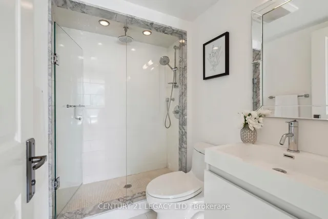 Additional image 18 of 10 Queens Quay Unit 2309