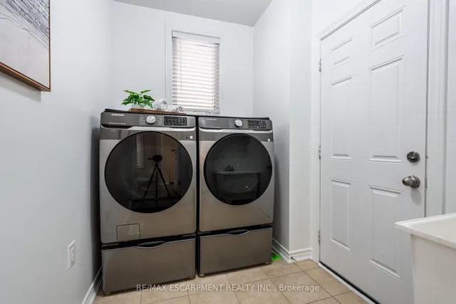 Additional image 9 of 1327 Ruddy Cres