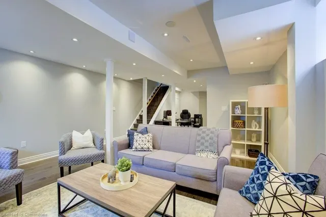 Additional image 30 of 27 Portrush Trail