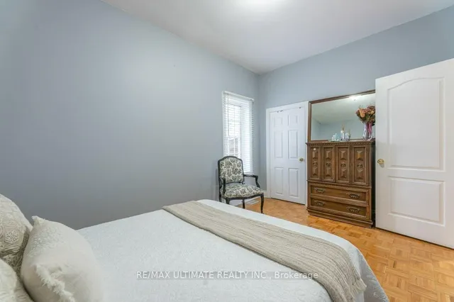 Additional image 18 of 1496 Keele St