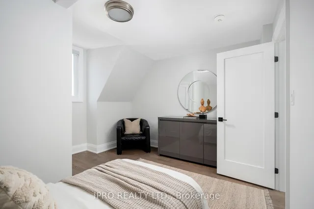 Additional image 31 of 285 Glebemount Ave