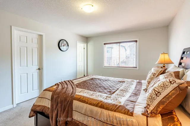 Additional image 30 of 382 Woodbine Ave