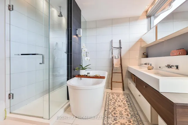 Additional image 15 of 231 Claremont St