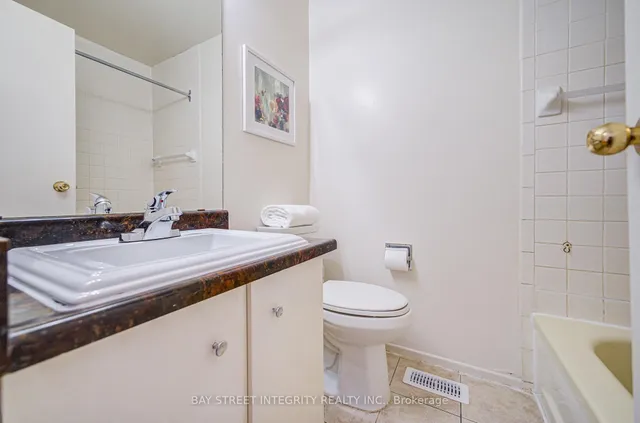 Additional image 14 of 275 Broadview Ave Unit 151