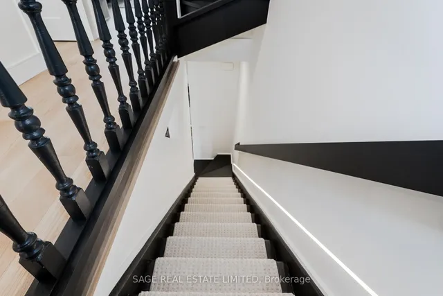 Additional image 36 of 31 Kelvin Ave