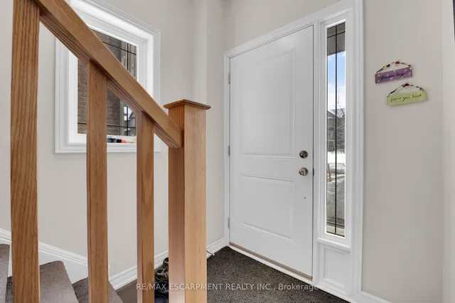 Additional image 8 of 19 Picardy Dr Unit 8