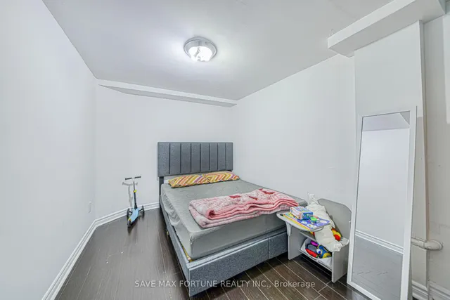 Additional image 42 of 35 Softneedle Ave