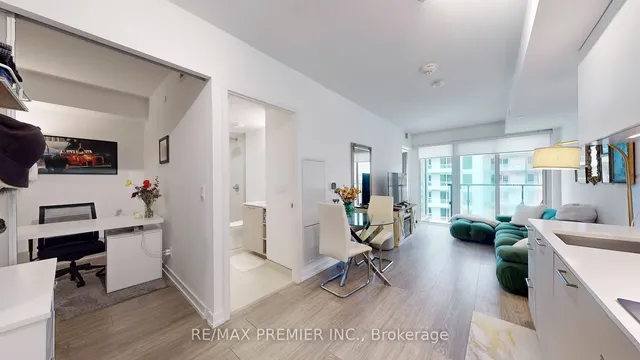 Additional image 11 of 19 Western Battery Rd Unit 3203