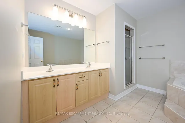 Additional image 20 of 2000 Creekside Dr Unit 501