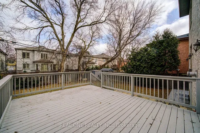 Additional image 40 of 210 Maplehurst Ave