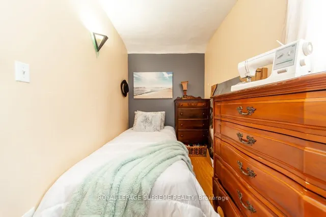 Additional image 29 of 95 Silverthorn Ave