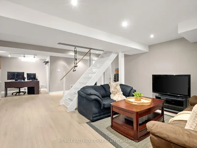 Additional image 33 of 24 Mansion St