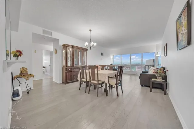 Additional image 17 of 8 Lee Centre Dr Unit PH203