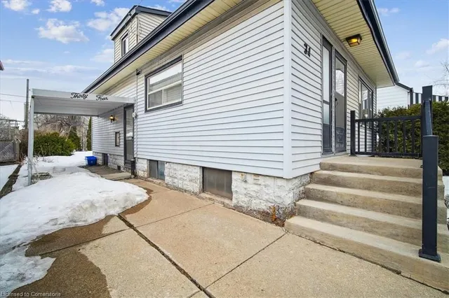 Additional image 3 of 34 Reid Ave