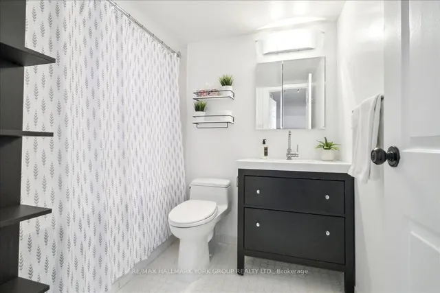 Additional image 28 of 73 Mc Caul St Unit 732