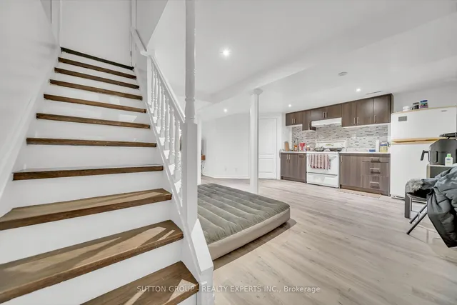 Additional image 32 of 156 Fanshawe Dr