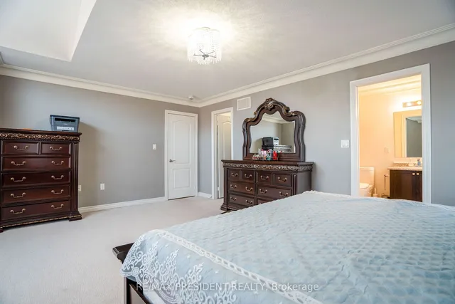 Additional image 25 of 35 Yately St