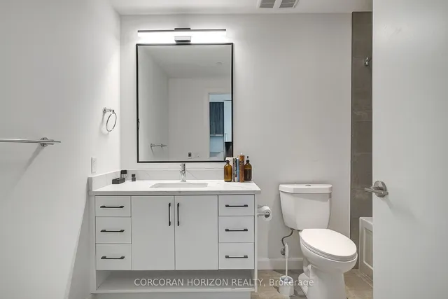 Additional image 20 of 741 King St Unit 1710