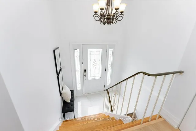 Additional image 3 of 61 Orchardcroft Cres