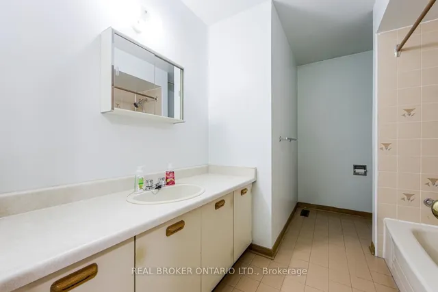 Additional image 28 of 4600 Full Moon Circ