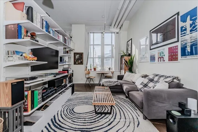 Additional image 11 of 410 King St Unit 222