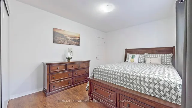 Additional image 24 of 37 Arkwright Dr