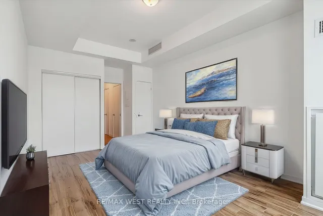 Additional image 9 of 59 East LIberty St Unit 2302