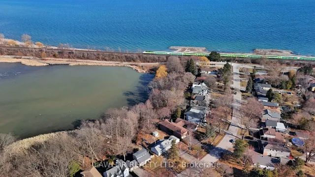 Additional image 3 of 237 ROUGE HILLS Dr