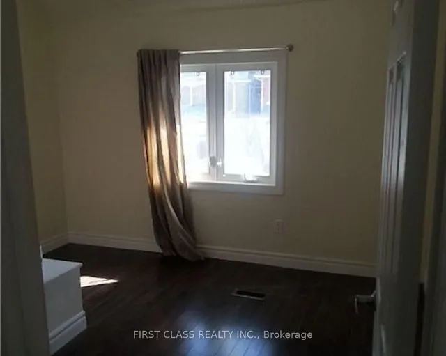 Additional image 11 of 102 Greenwood Ave