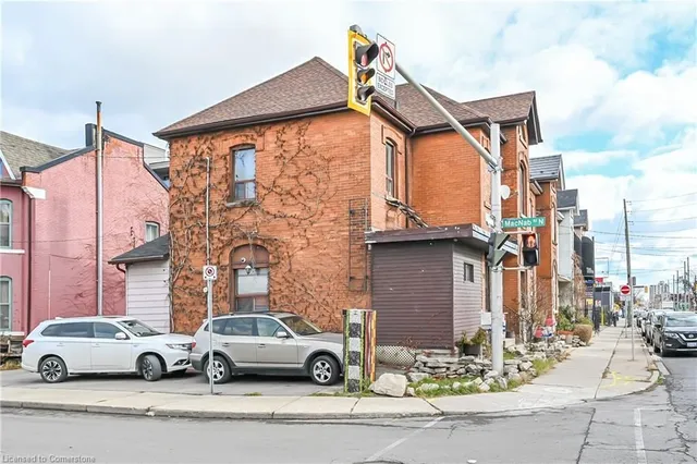 Additional image 44 of 30 Cannon St Unit DUPLEX