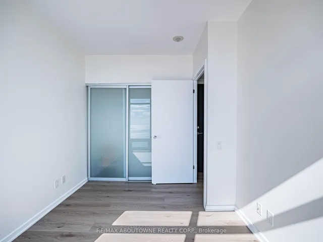 Additional image 24 of 105 The Queensway Ave Unit 2702