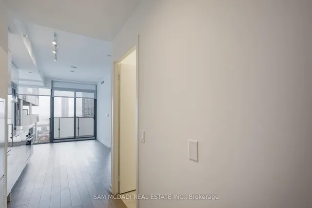 Additional image 18 of 20 Lombard St Unit 3608