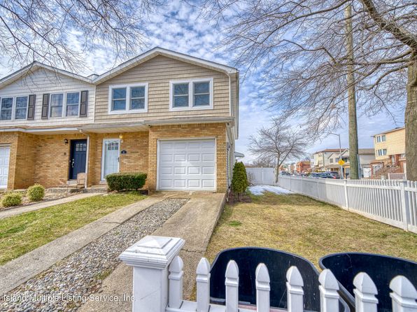 6 Leggett Pl, Staten Island, NY 10314
