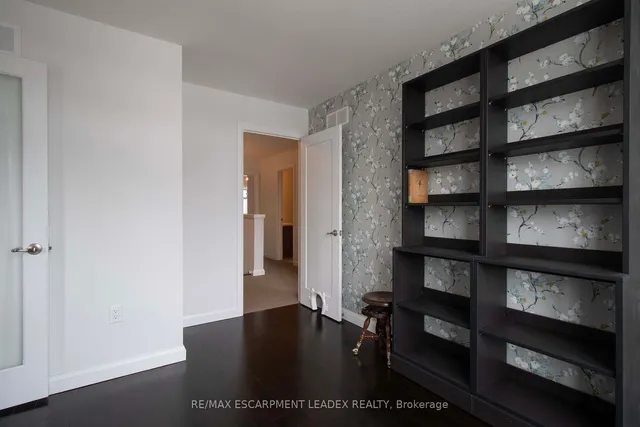 Additional image 32 of 16 Harley Lane