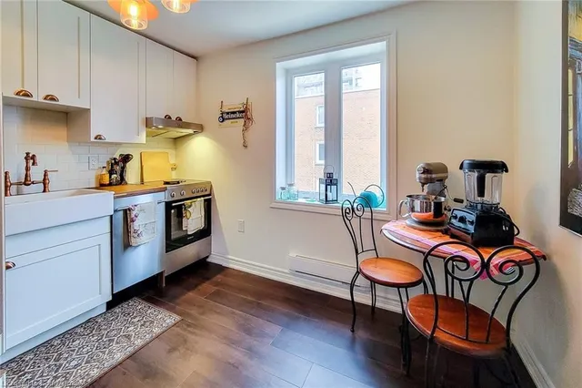 Additional image 28 of 1347 Lakeshore Rd Unit 37