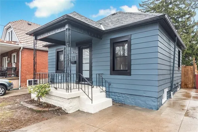 Additional image 4 of 42 Cameron Ave