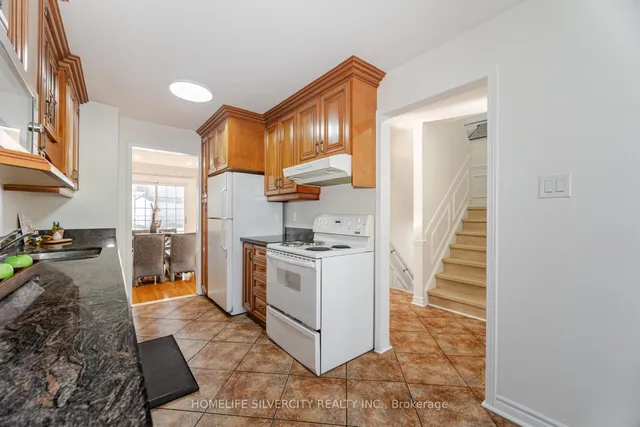 Additional image 15 of 80 Royal Palm Dr