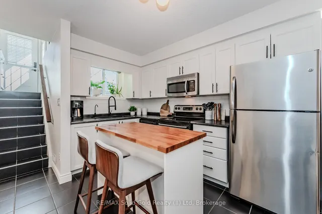 Additional image 10 of 240 Westmeadow Dr Unit 7A