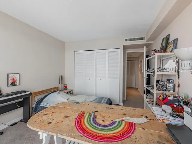 Additional image 19 of 65 Harbour Sq Unit 2204