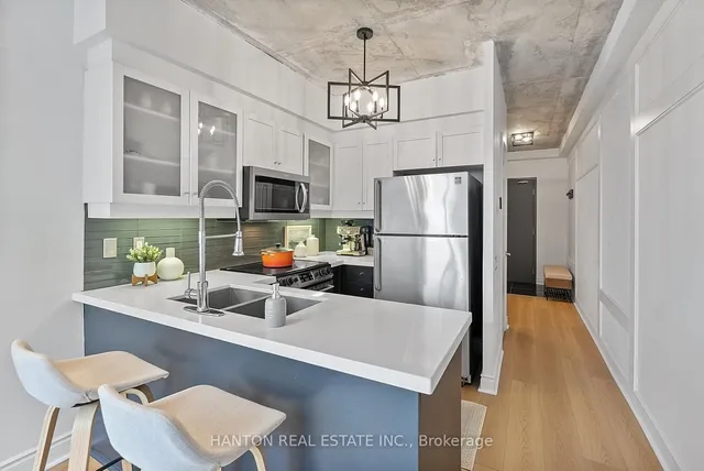 Additional image 11 of 500 Queens Quay Unit 917E