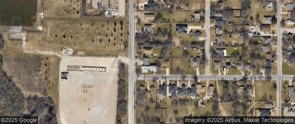 2815 Village Creek Rd, Fort Worth, TX 76105